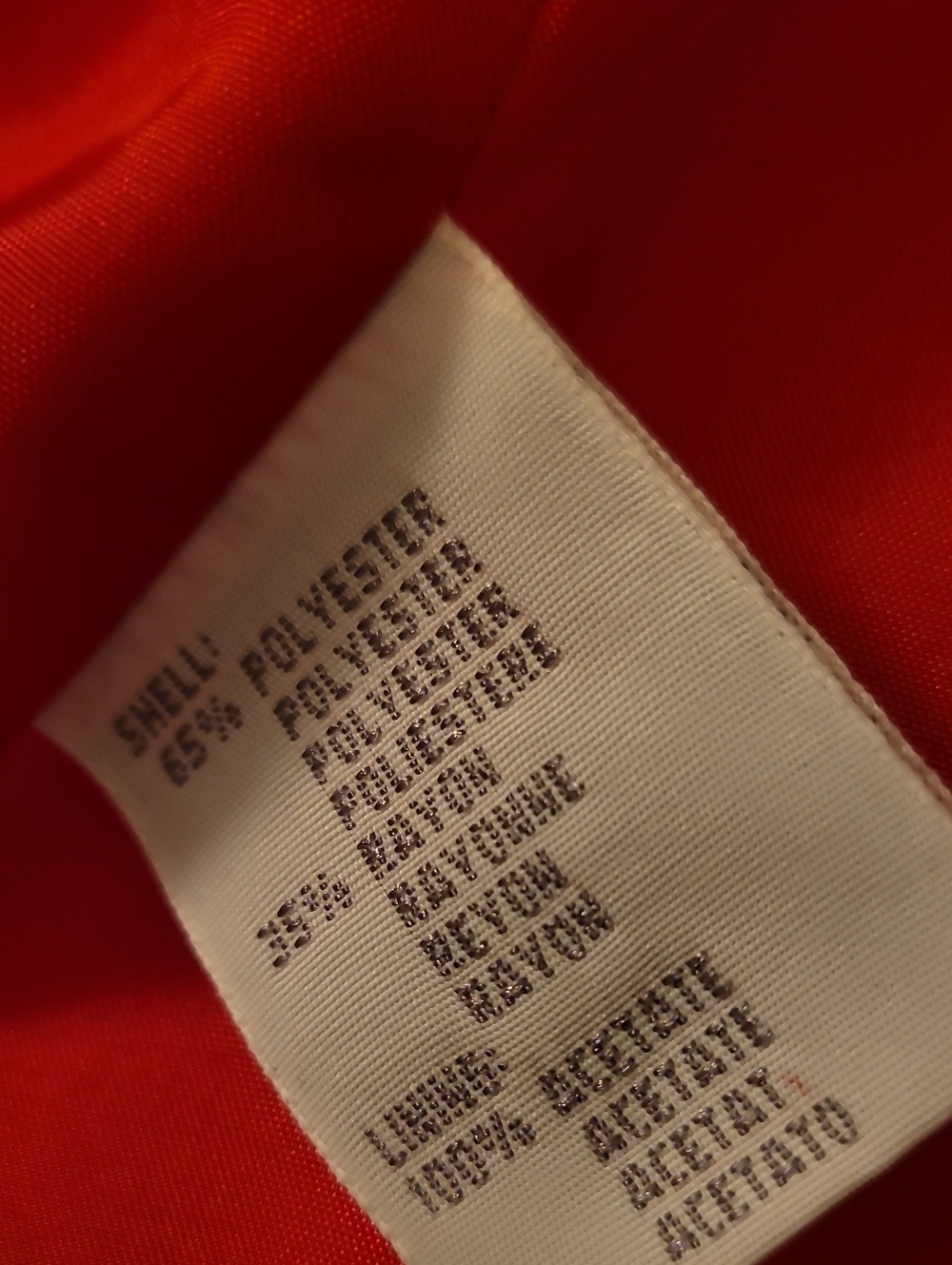 Red blazer. - Picture 6 of 7